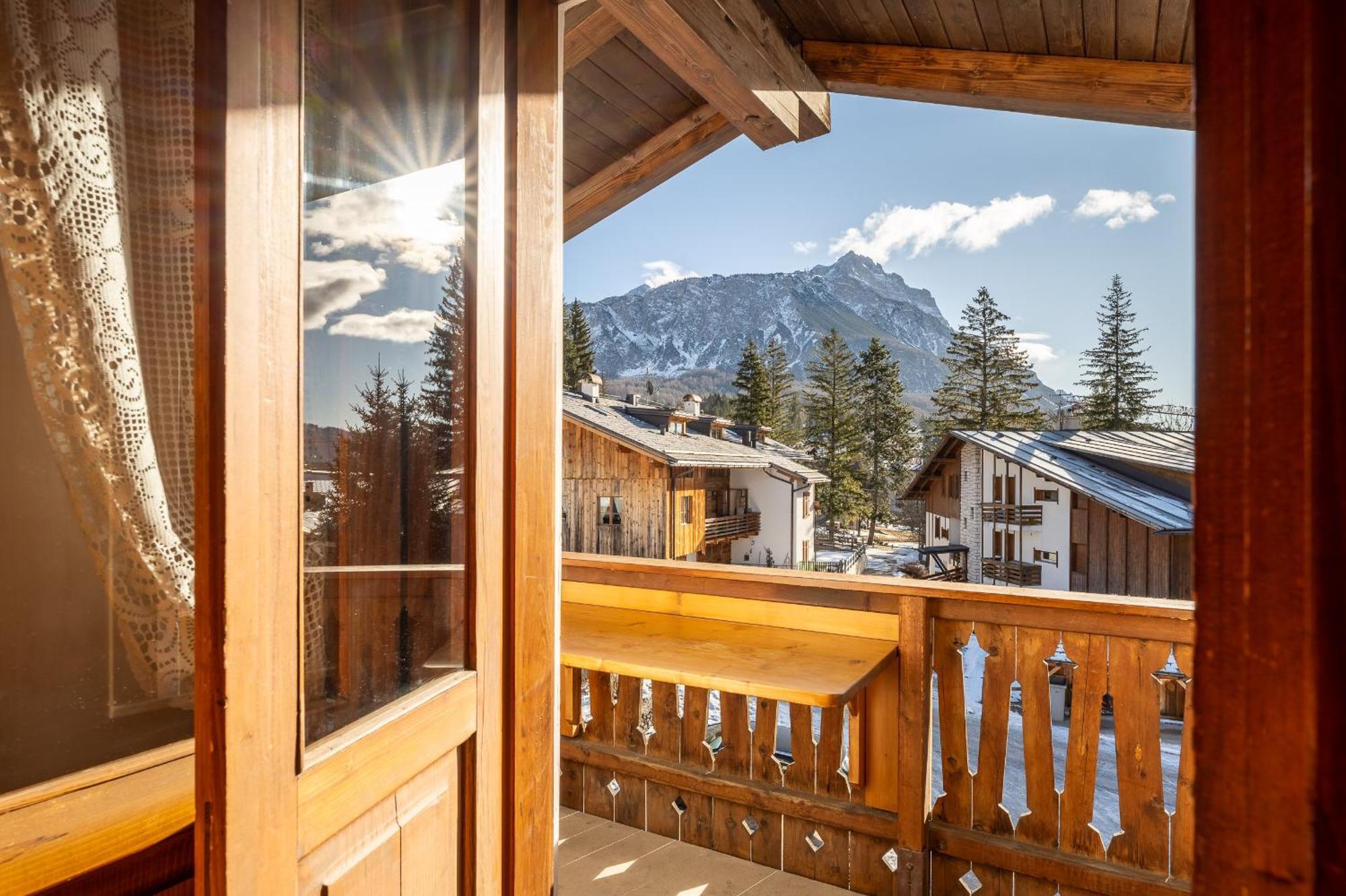 Attico Lodge Cortina dʼAmpezzo Exteriér fotografie